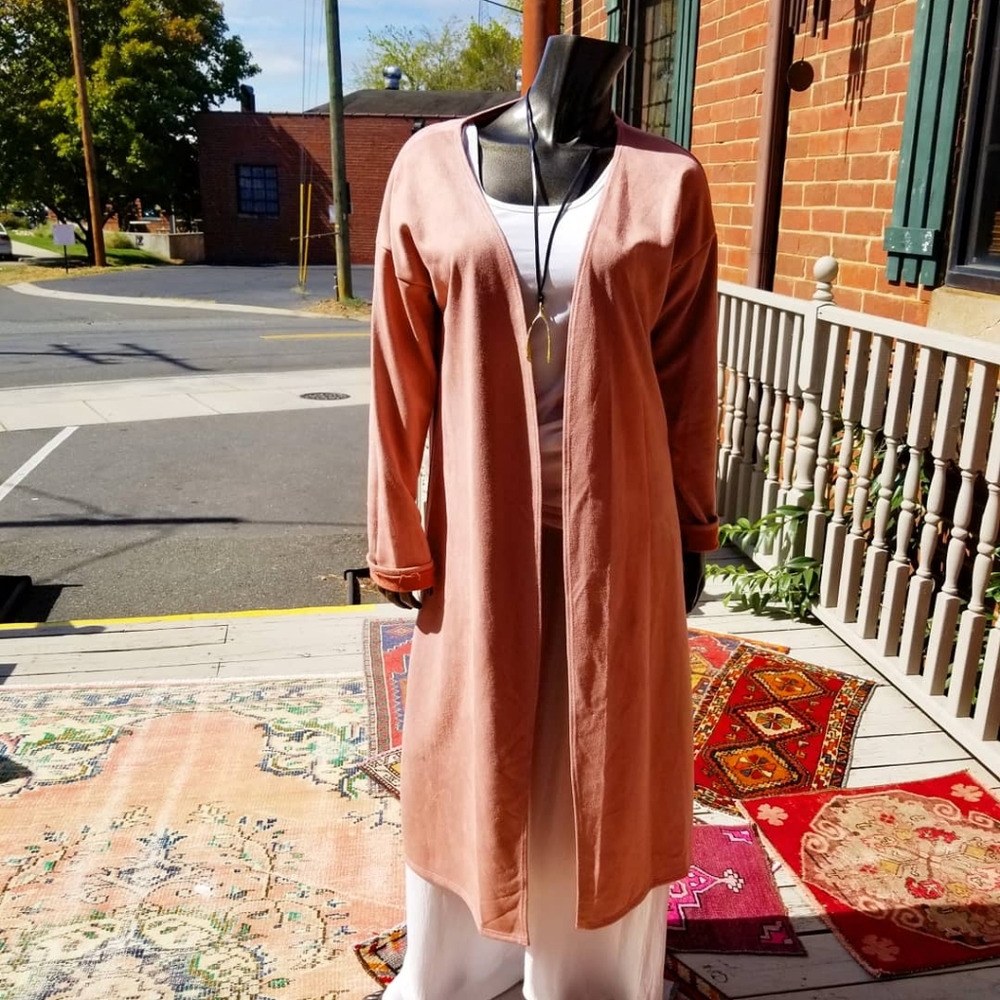 Blueheaven Brand Soft Blush Pink Duster with Side Slits.